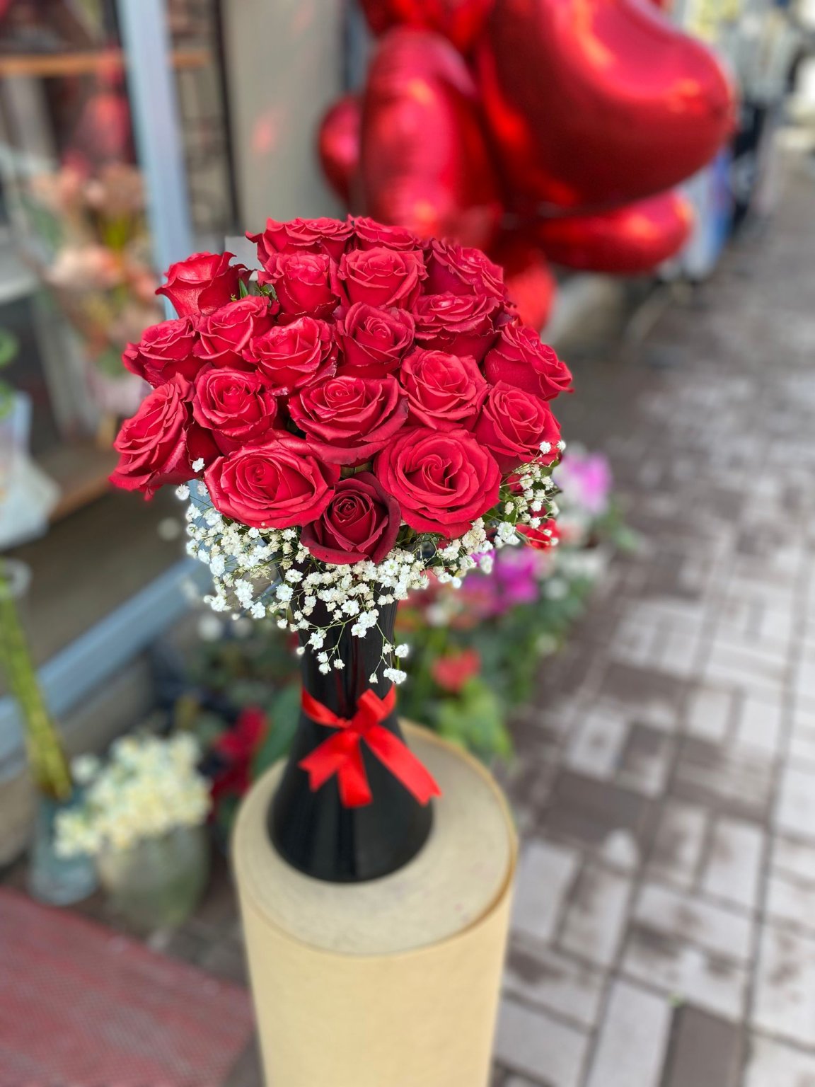 Kalipso Cam Vazoda Kırmızıgüller