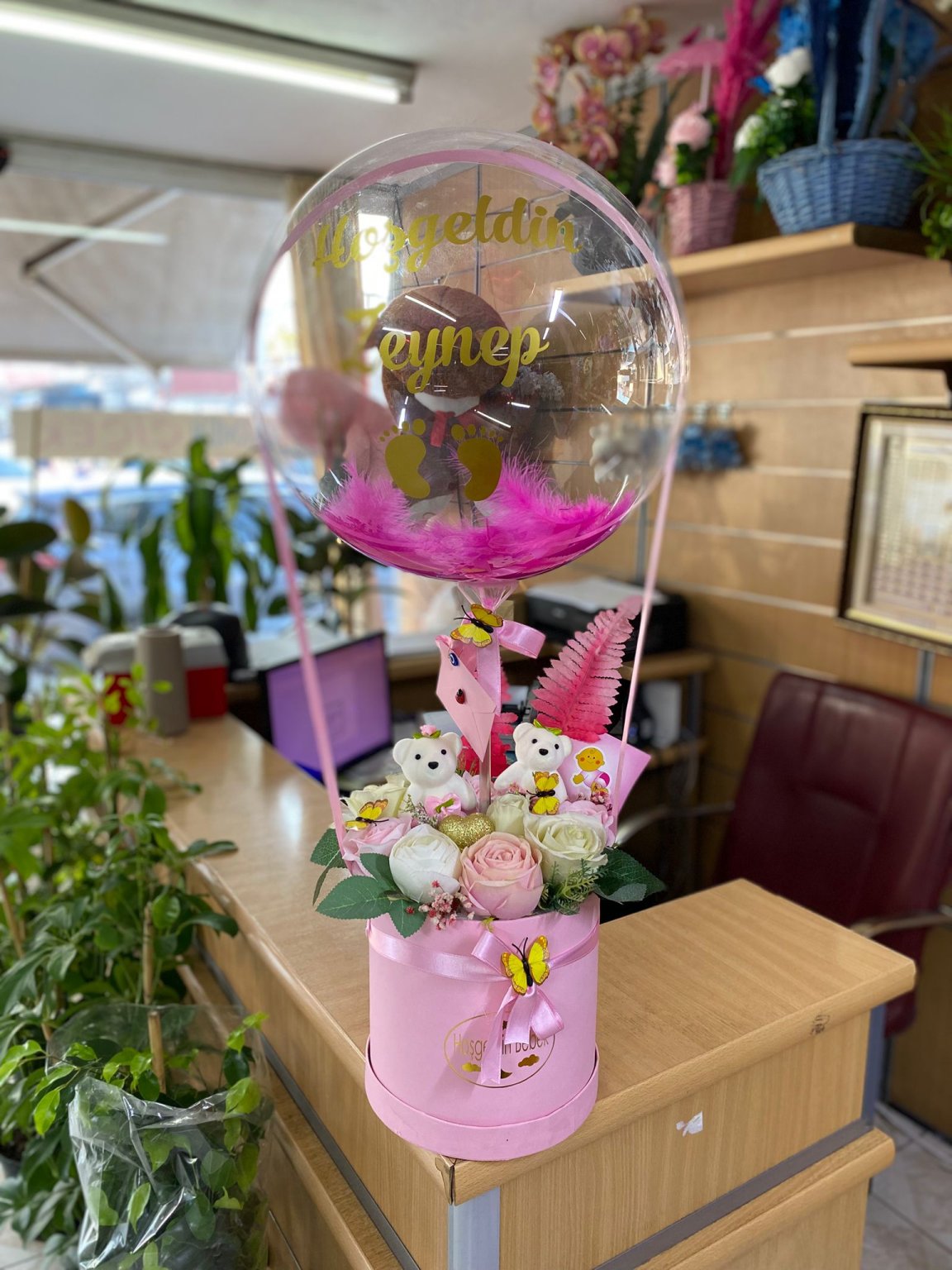 Kız Bebek Yeni Doğan Çiçeği